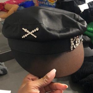 Hat for sale